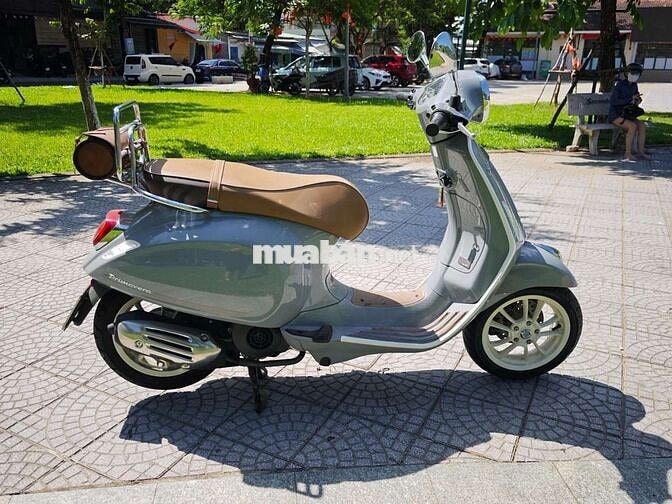 Xe Vespa Pinic Xám