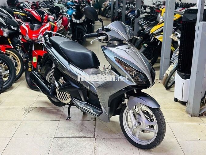 XE MÁY THỊNH PHÁT- AIR BLADE 125 MẮT CÚ BẠC 2015