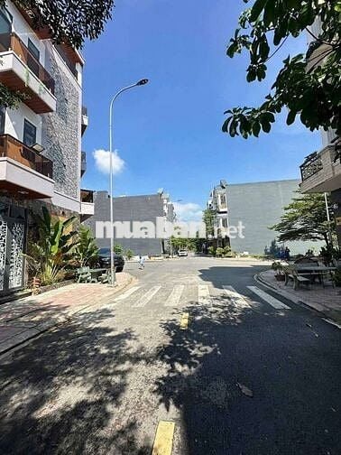 CHỦ BÁN LÔ ĐẤT NGỘP NGAY BÌNH CHUẨN 36 GẦN DT 743 DT 97,6M2 FULL THỔ