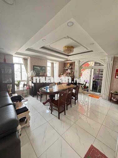 BÁN PENTHOUSE DUPLEX SKY GARDEN 3 PHÚ MỸ HƯNG - TRỆT + LẦU + ST