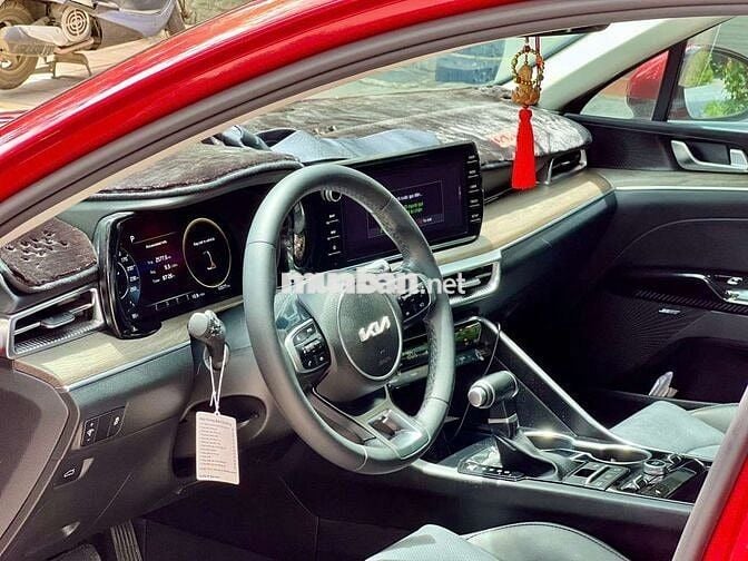 Kia K5 Premium 2024 Đỏ 12.700 km
