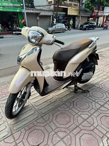 Honda SH Mode Vàng kem