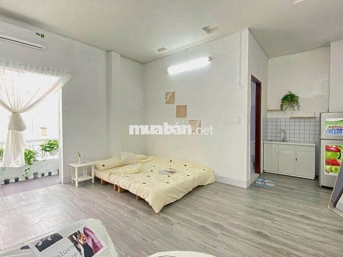 Siêu phẩm 40m2 mặt tiền Đào Duy Anh, Ban công, full nội thất giá 6tr3