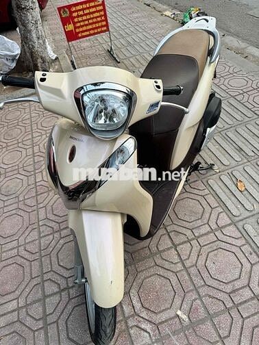 Honda SH Mode Vàng kem