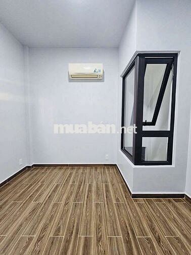 NHÀ ĐẸP - CÓ NỘI THẤT MÁY LẠNH - HẺM 6M