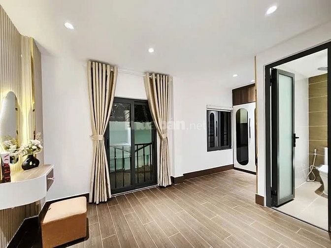 SIÊU PHẨM 3 TẦNG - NHÀ MỚI FULL NỘI THẤT 