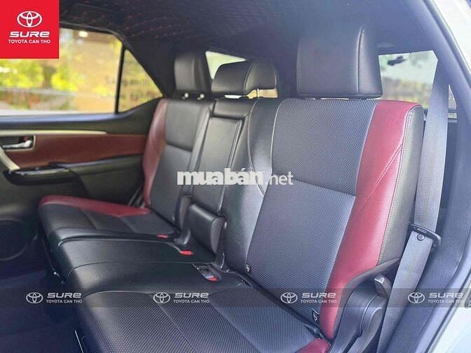 Toyota Fortuner Legender 2022 siêu lướt 6.000 km