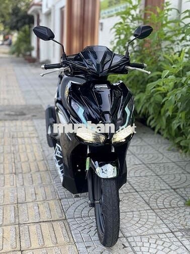Honda Air Blade 125 2024 Đen bóng 7000 km