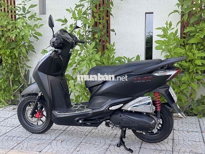 Honda Lead 4val 2024 2000 km Đen