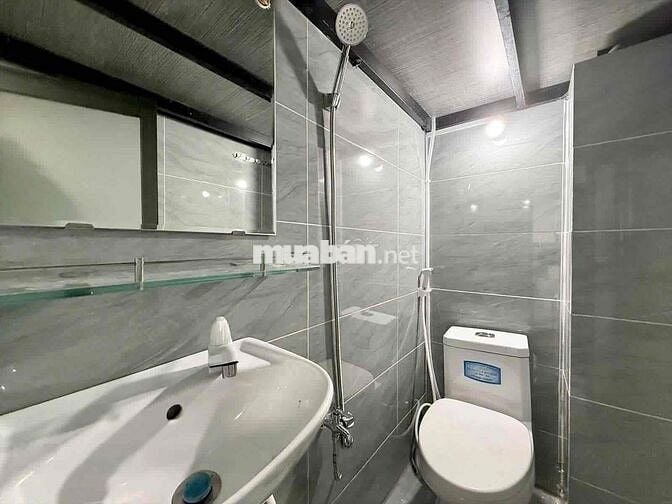 PHÒNG MỚI, SẠCH SẼ, FULL TIỆN NGHI CẦN NHƯỢNG LẠI