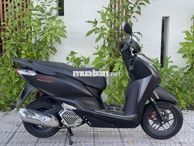 Honda Lead 4val 2024 2000 km Đen