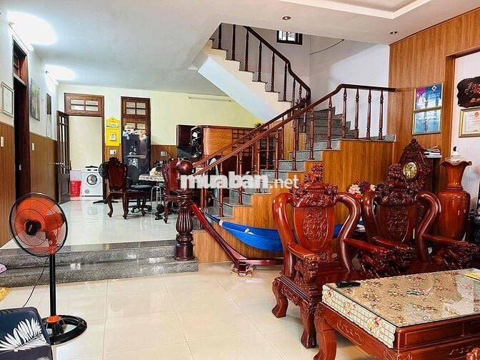 Bán Villa  giá thương lượng , cách đại hành, phước tần 200m