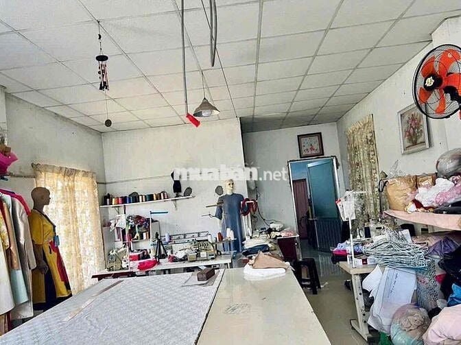 NGAY CHUNG CƯ ĐẠT GIA - P.TAM PHÚ NHÀ 5X18M 3PN