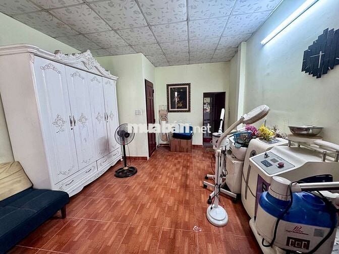 Bán nhà Lê Trọng Tấn, 5m x 10m, hẻm xe hơi, 3 tầng, chỉ hơn 5 tỏi TL