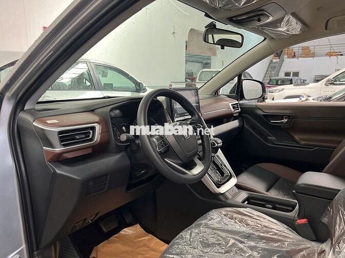 Toyota Innova Cross 2026 Đủ màu - Giao ngay