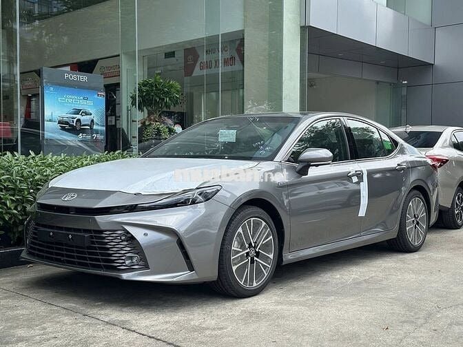 Toyota Camry Top HEV 2026 Hybrid - Đủ màu