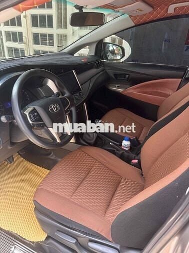 Toyota Innova 2018 Nâu