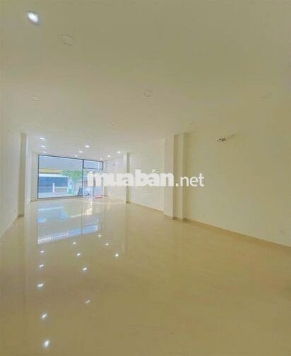 CỰC PHẨM TRỐNG SUỐT–200CNguyễn Trọng Tuyễn P.8 Q.Phú Nhuận. DT 5x20m.