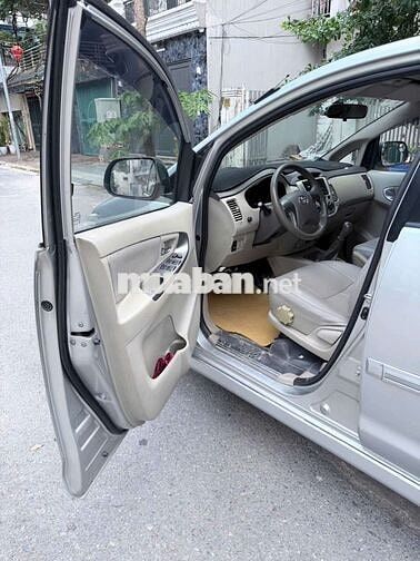 Toyota Innova 2015 Bạc Số sàn 100.000 km