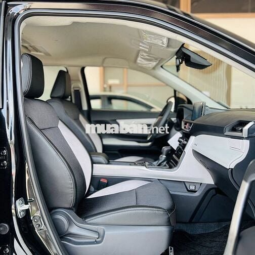Toyota Veloz Cross Top 2026 - Sẵn xe giao ngay
