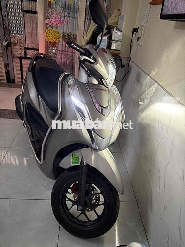 Cần bán xe Honda- Lead Bạc 19217 km mua T12.2022