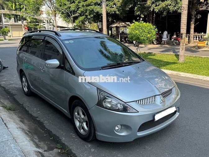 Mitsubishi Grandis 2.4 AT 2005 Bạc