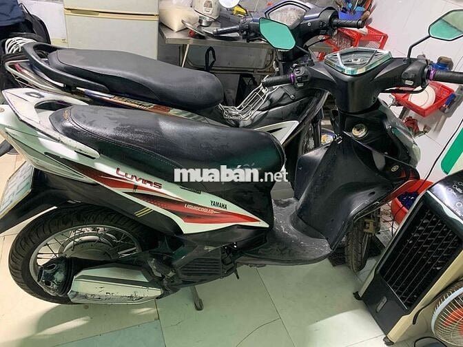 Yamaha Luvias Đen trắng