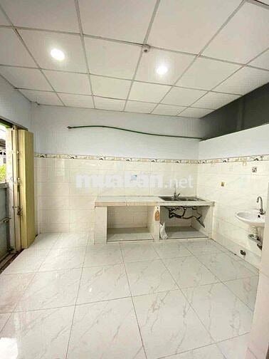 NHÀ NGUYÊN CĂN 2 MẶT TIỀN GẦN LOTTE GÒ VẤP