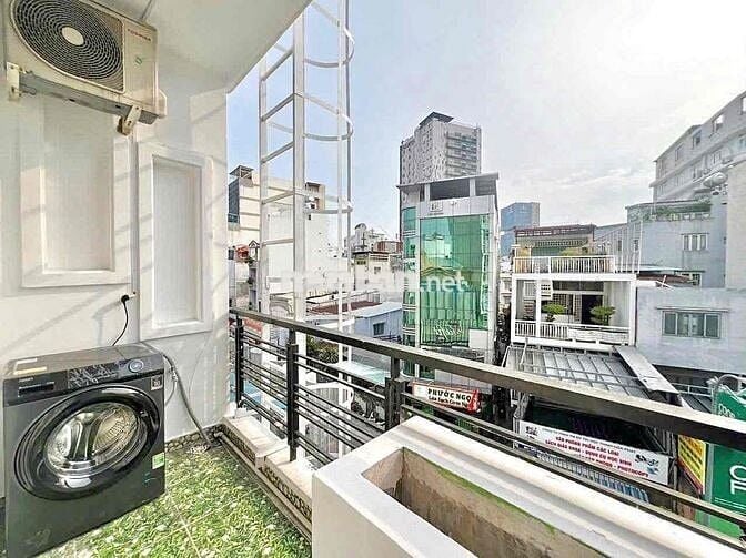 THANG MÁY TẬN CỬA, Full nội thất, ban công Phan Đăng Lưu Phú Nhuận