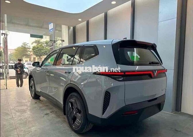 VINFAST MPV7 ƯU ĐÃI KHỦNG CHỈ 130TR NHÂN XE NGAY