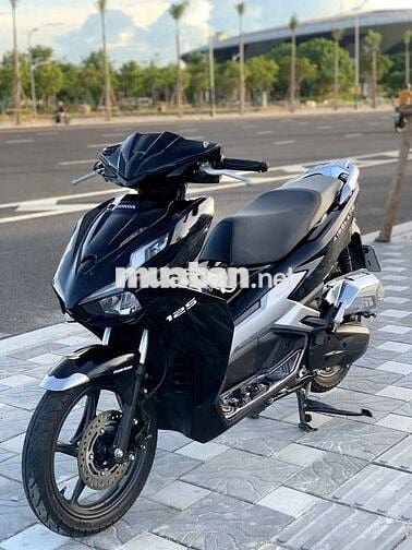 Honda Air Blade 2024 Đen bóng