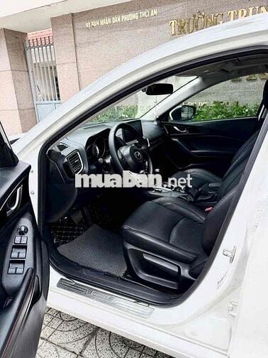 Mazda 3 Hatchback 2016 1.5 AT Trắng 136.000km
