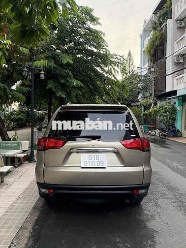 Mitsubishi Pajero Sport 2.5MT 2016 Vàng cát