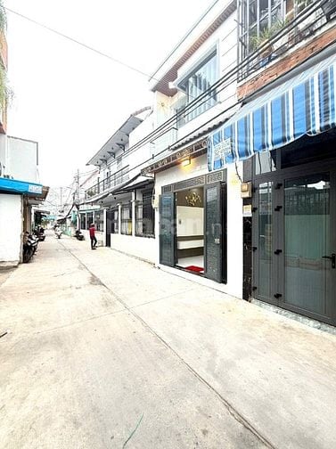 Cần bán nhà 1627/1A DT 3,5 x 7 1 lầu sổ hồng chung voới chủ nhà kế bên