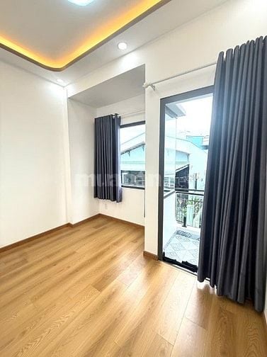 Cần bán nhà 1627/1A DT 3,5 x 7 1 lầu sổ hồng chung voới chủ nhà kế bên