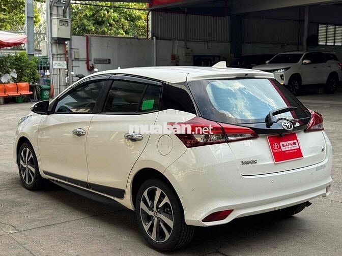 Toyota Yaris 1.5G CVT 2018 Trắng 65.000 Km