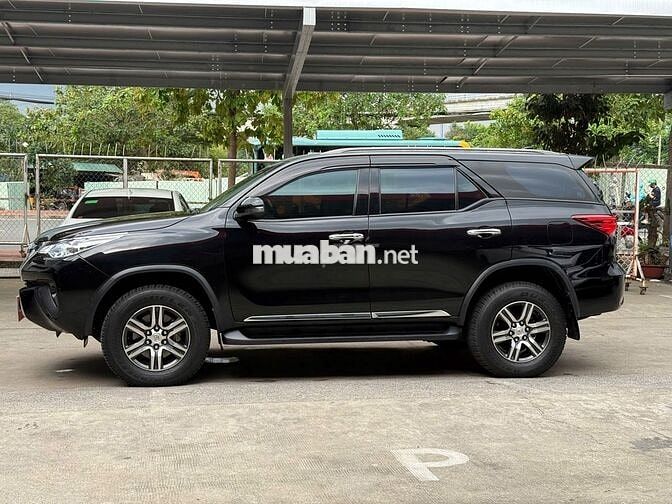Toyota Fortuner 2.7V 4x2 2019 Đen 97.752 Km