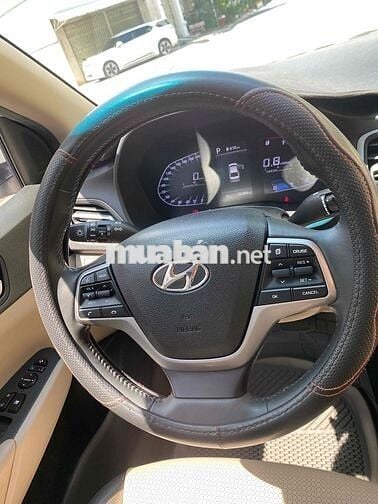 Hyundai Accent ĐB cửa nóc 2023 Tự động Trắng