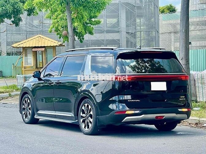 Kia Carnival Signature 2023 Đen 44.000 km