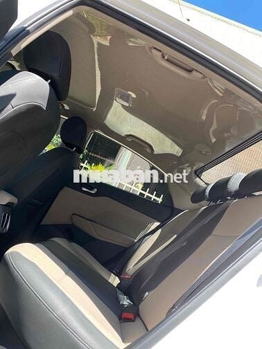 Hyundai Accent ĐB cửa nóc 2023 Tự động Trắng