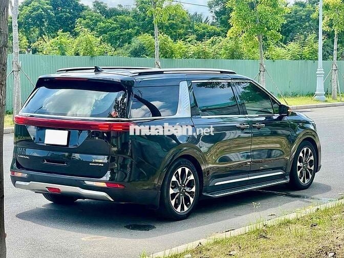 Kia Carnival Signature 2023 Đen 44.000 km