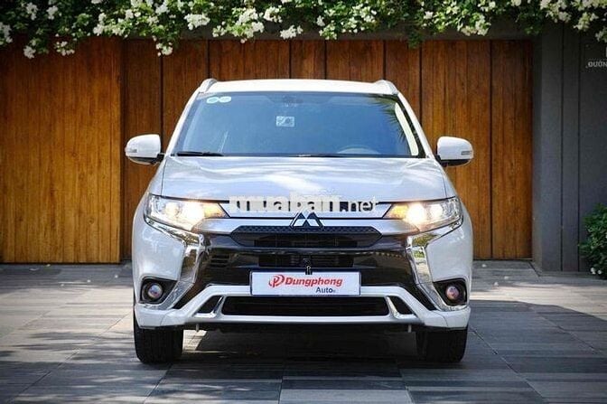 Mitsubishi Outlander 2023 CVT Trắng 49.000 KM