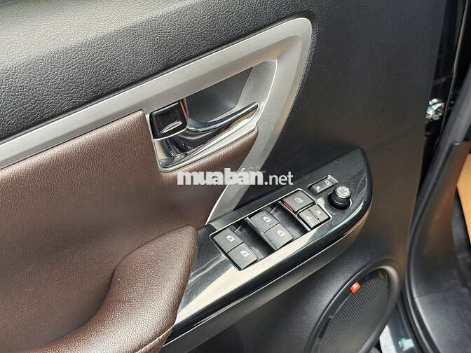 Toyota Fortuner 2.7V 4x2 2019 Đen 97.752 Km