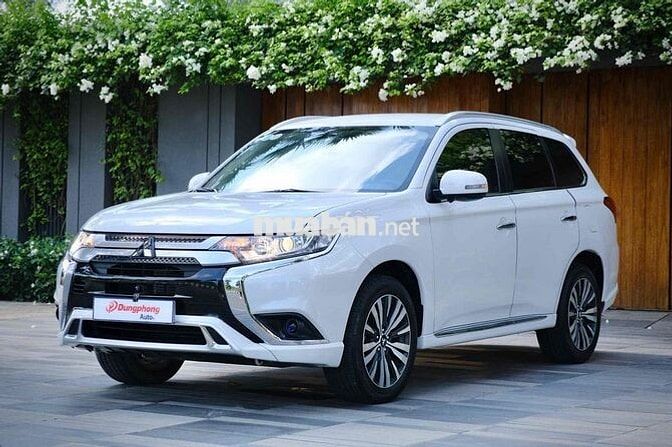 Mitsubishi Outlander 2023 CVT Trắng 49.000 KM
