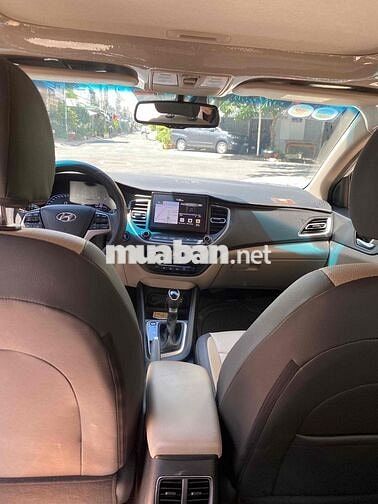 Hyundai Accent ĐB cửa nóc 2023 Tự động Trắng