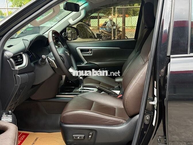Toyota Fortuner 2.7V 4x2 2019 Đen 97.752 Km