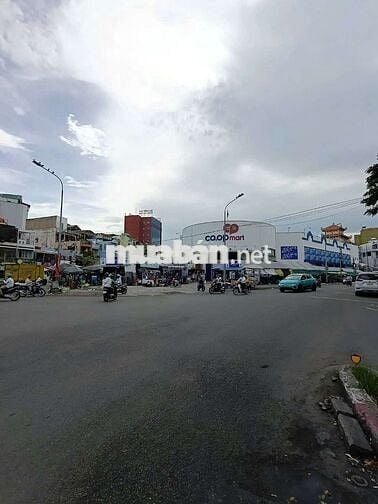 Nhà thuê hẻm 3,5 m Tân hoà đông p13 Q6