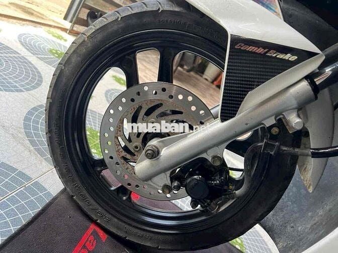 Honda Air Blade Fi 2011 Đỏ trắng Zin, êm ngon