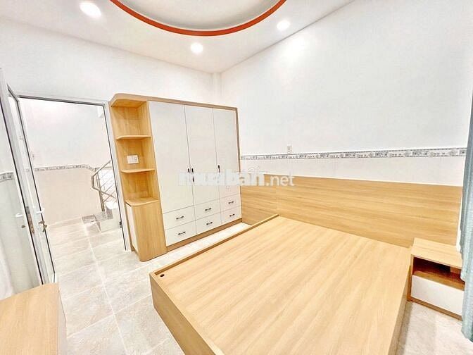 cho thuê nhà 3 lầu đường trần xuân soạn Quận 7   có nôi thất cơ bản