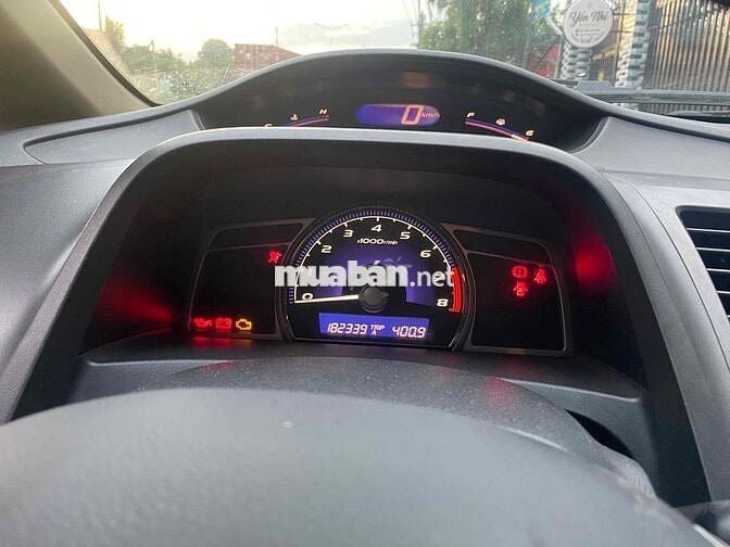 Honda Civic Xám 182339 km
